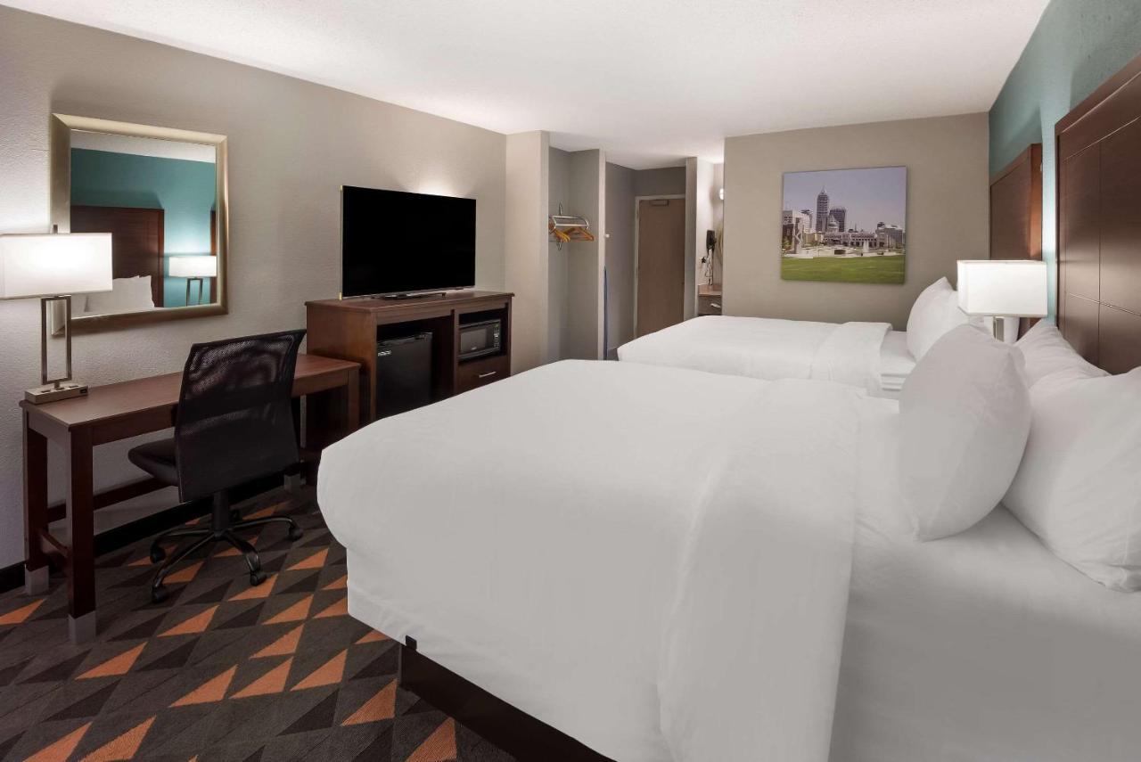 Clarion Pointe Indianapolis Northeast Hotell Castleton Exteriör bild
